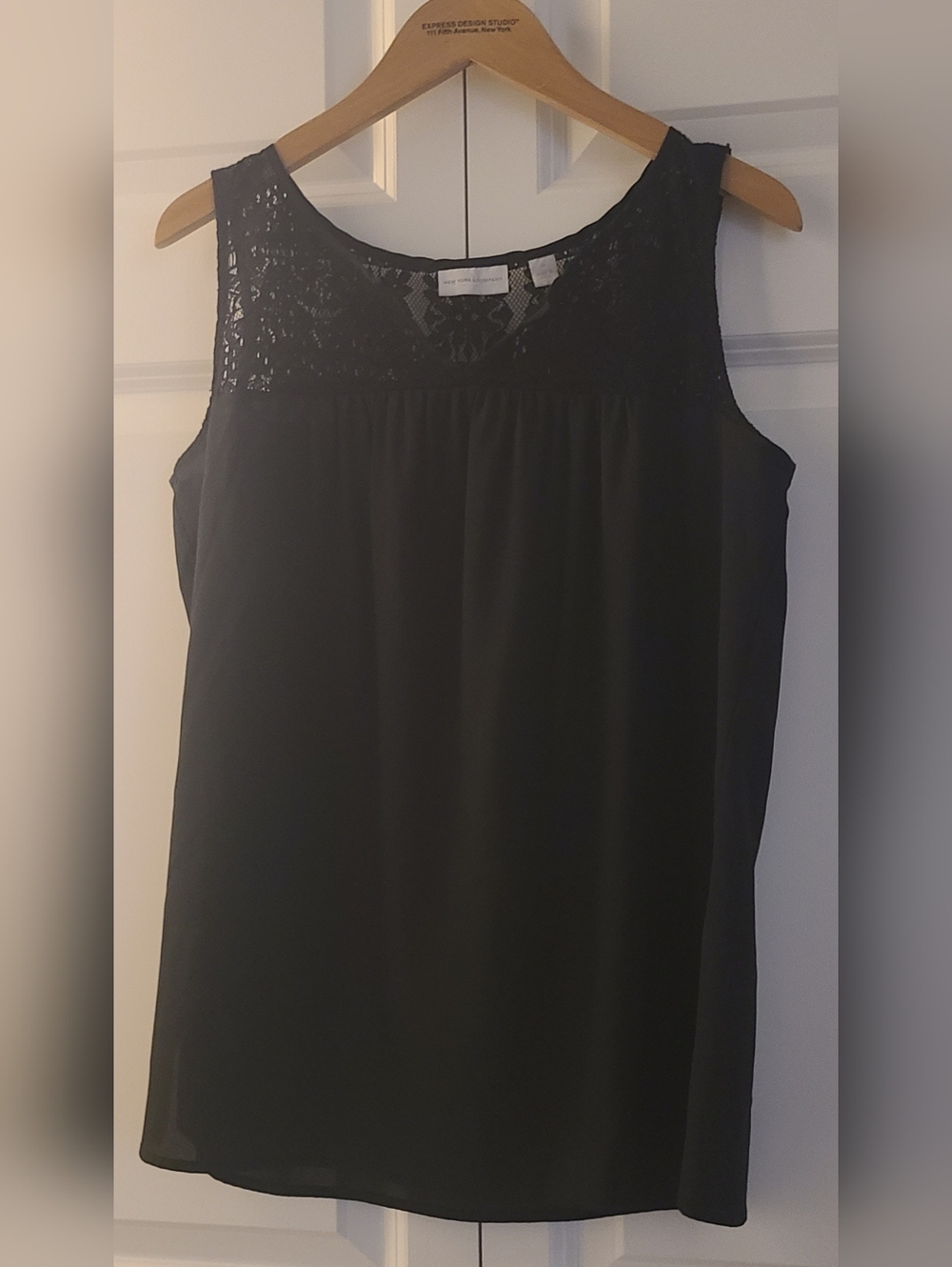 New York & Company Black Lace Size Medium  Sleeveless Blouse